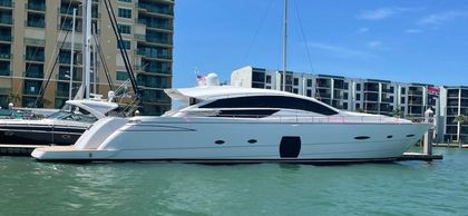 80' Pershing 2010 Yacht For Sale